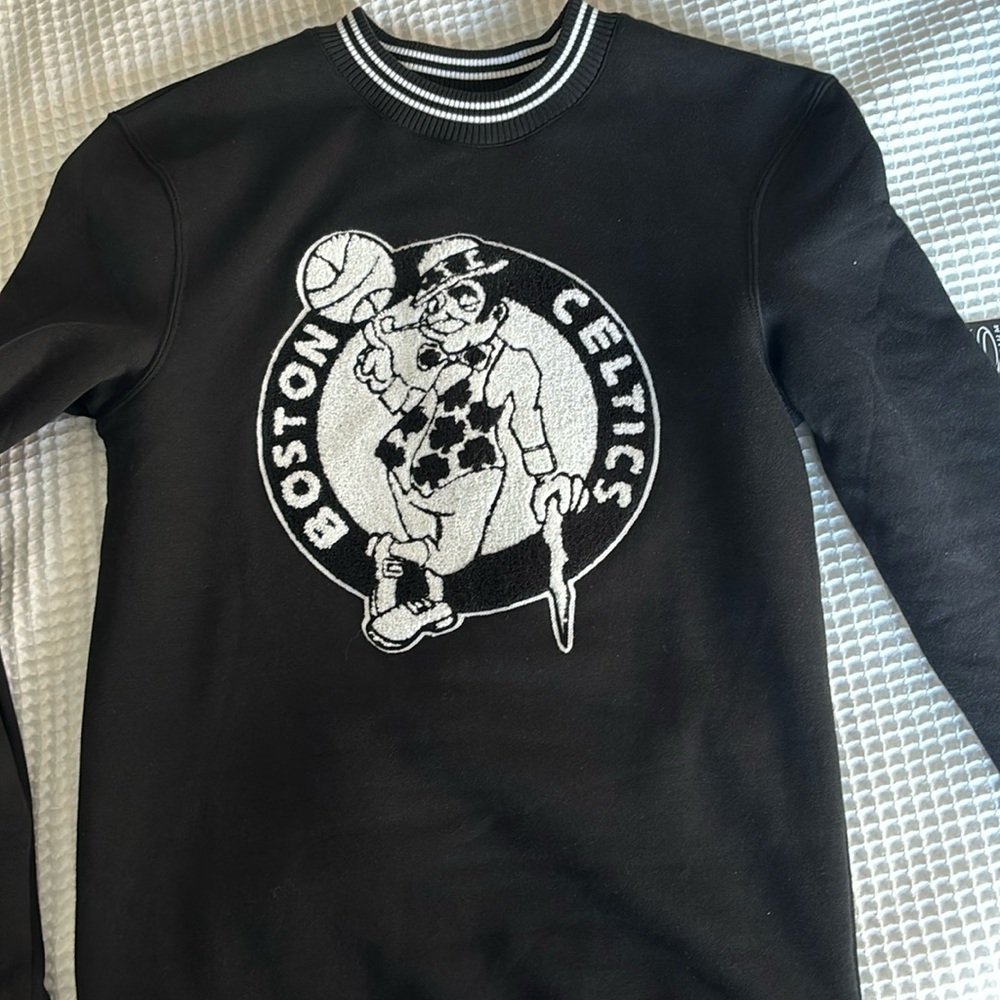Celtics pull-over - brand new & never worn!